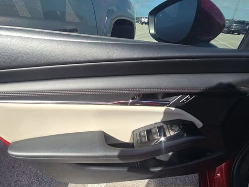 Used 2021 MAZDA MAZDA3 s image 4