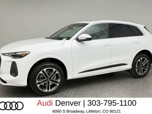 Used 2025 Audi Q5 Premium w/ 19" Wheel Package AWD/4WD image 6