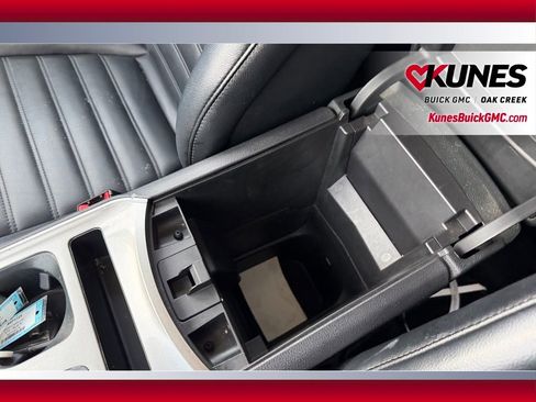 Used 2024 Ford Edge SEL image 22