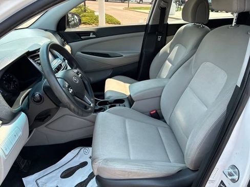 Used 2018 Hyundai Tucson SEL FWD image 10