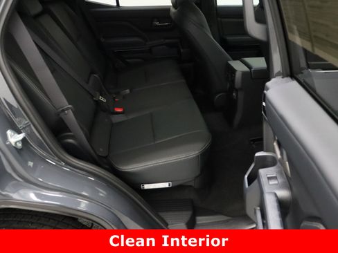 Used 2025 Toyota 4Runner Limited image 37