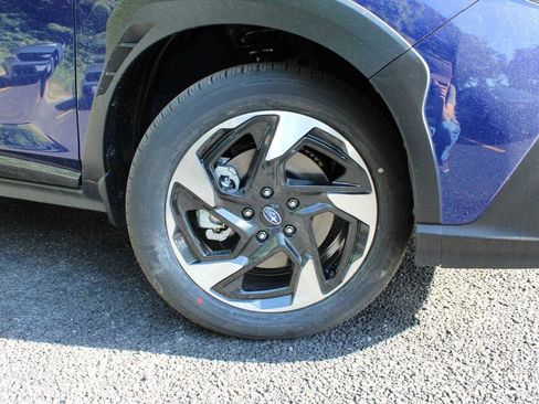 Certified 2025 Subaru Crosstrek 2.5i Limited w/ Crosstrek Mirror Package AWD/4WD image 14