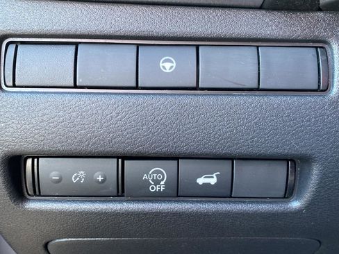 Certified 2023 Nissan Rogue SL w/ SL Premium Package image 37