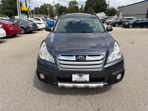 Used 2014 Subaru Outback 2.5i Limited AWD/4WD image 3