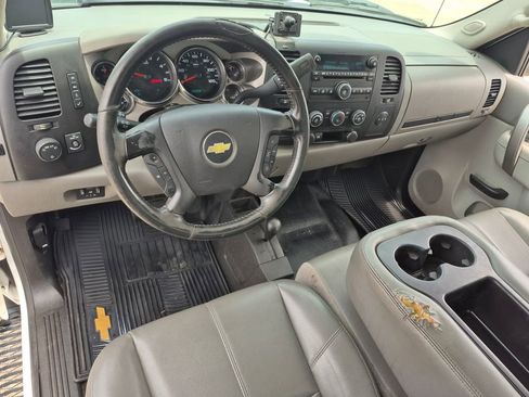 Used 2013 Chevrolet Silverado 3500 W/T w/ Snow Plow Prep Package AWD/4WD image 10
