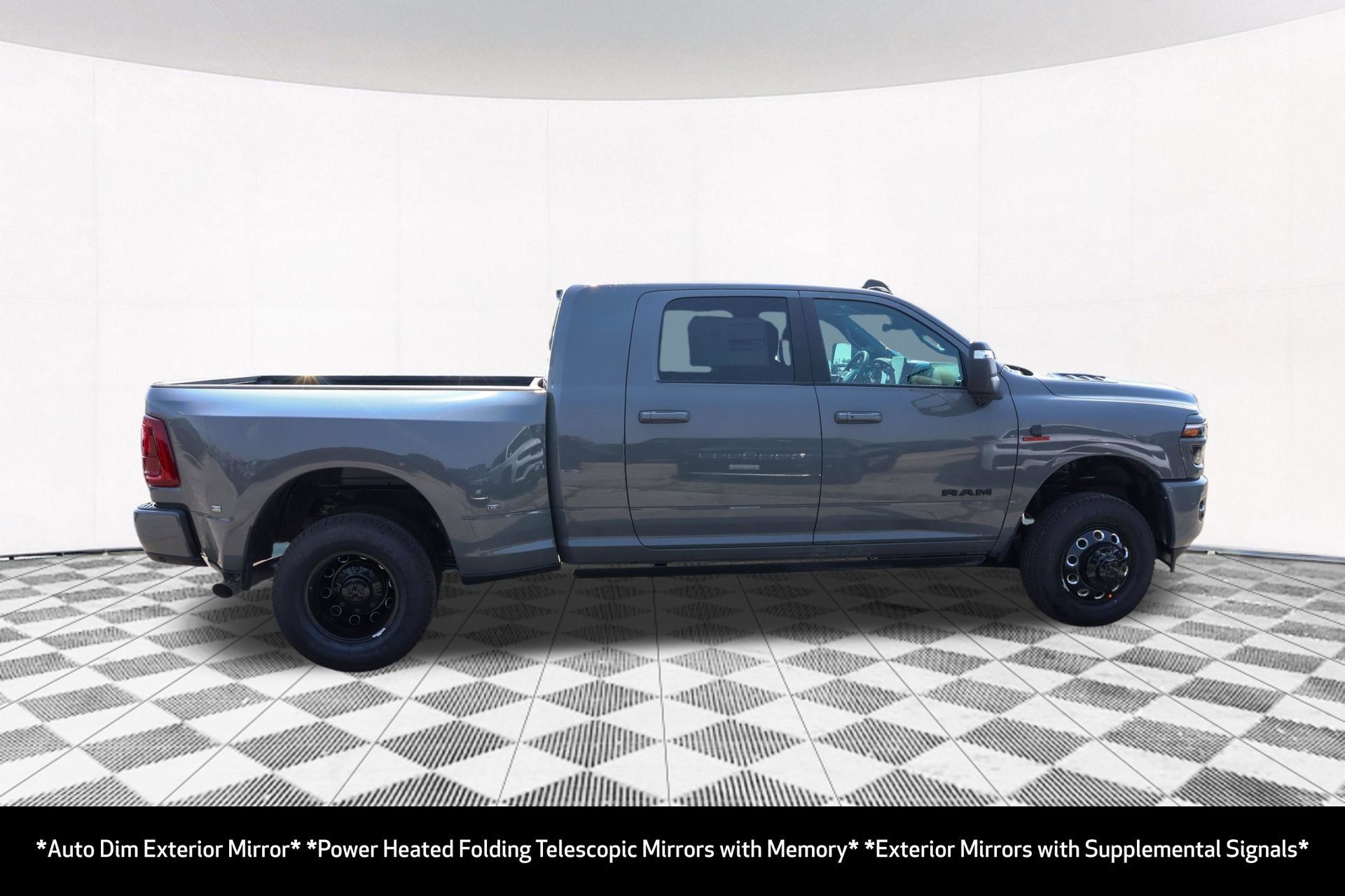 New 2026 RAM 3500 Laramie AWD/4WD image 13