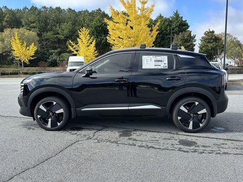 New 2026 Nissan Kicks SR w/ SR Premium Package AWD/4WD image 5