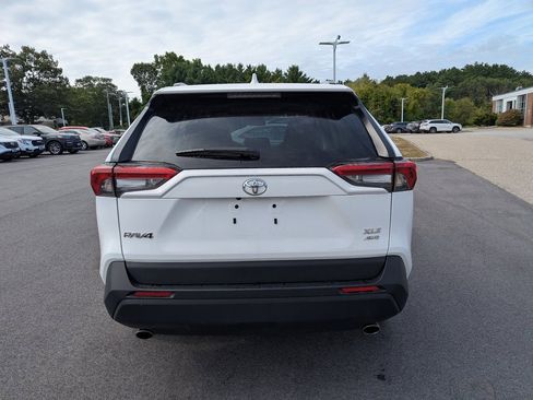 Used 2023 Toyota RAV4 XLE image 4