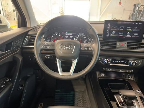 Certified 2023 Audi Q5 2.0T Premium w/ Convenience Package AWD/4WD image 13