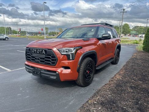Certified 2024 Toyota Sequoia TRD Pro AWD/4WD image 4