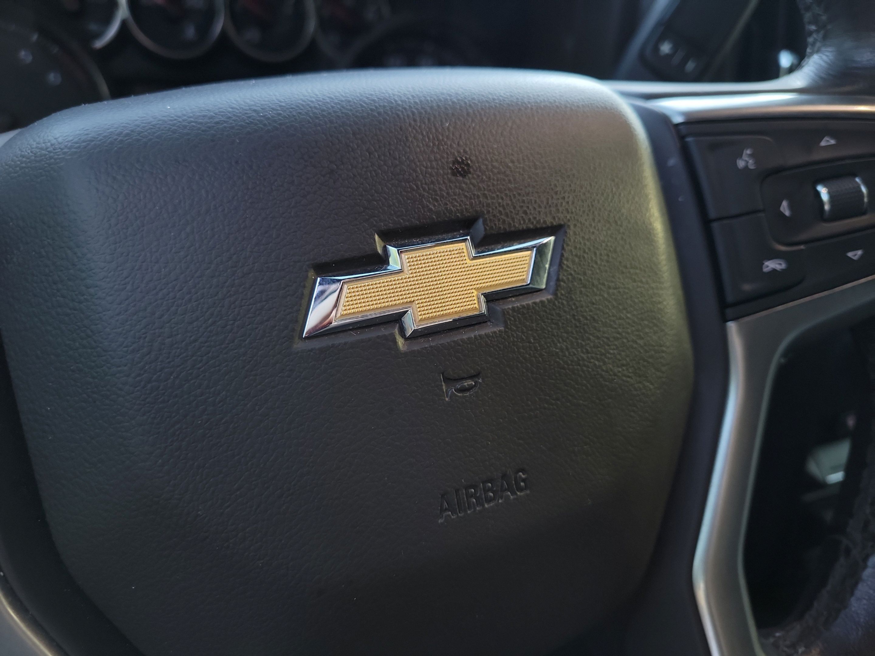 Used 2019 Chevrolet Silverado 1500 LTZ w/ LTZ Convenience Package AWD/4WD image 26
