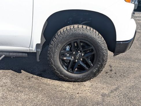 Used 2025 Chevrolet Silverado 1500 Custom Trail Boss image 10