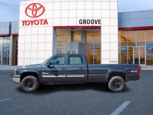 Used 2003 Chevrolet Silverado 2500 LS w/ Skid Plate Package AWD/4WD image 2