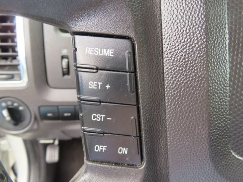 Used 2008 Ford Escape Limited AWD/4WD image 18