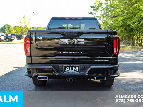 Used 2022 GMC Sierra 1500 Denali Ultimate AWD/4WD image 11