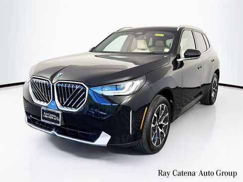 Used 2025 BMW X3 xDrive30i w/ Premium Package AWD/4WD image 3