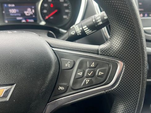 Used 2021 Chevrolet Equinox LT image 15