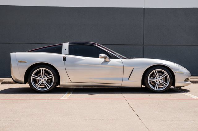 Used 2008 Chevrolet Corvette Coupe w/ Preferred Equipment Group RWD image 12