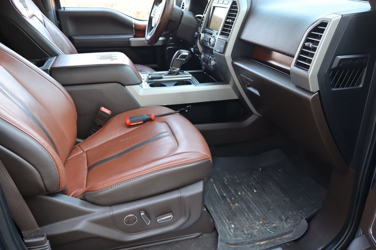 Used 2019 Ford F150 King Ranch w/ Equipment Group 601A Luxury AWD/4WD image 18