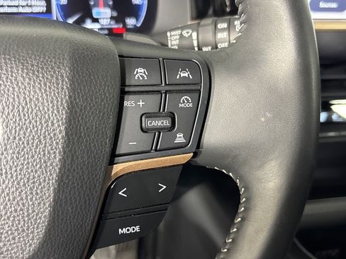 Certified 2025 Toyota Crown Signia AWD/4WD image 14