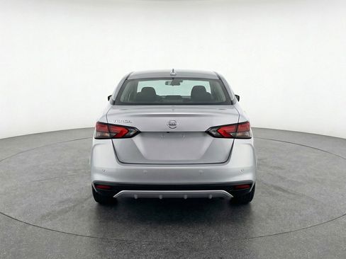 Used 2025 Nissan Versa SV FWD image 7