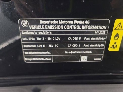 Used 2022 BMW i4 M50 w/ Premium Package image 39