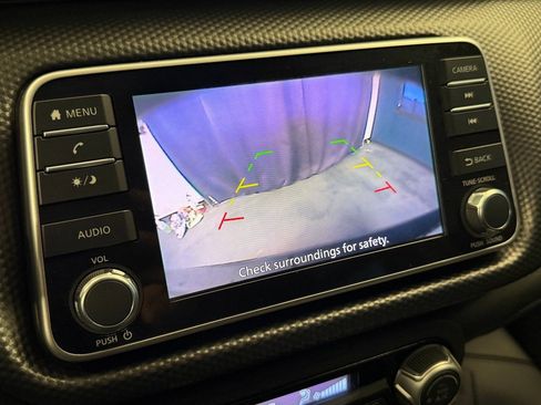 Used 2019 Nissan Kicks SV image 13