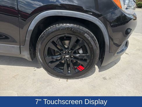 Used 2020 Chevrolet Trax LT w/ Redline Edition image 11