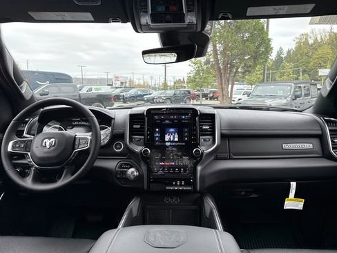 New 2026 RAM 1500 Laramie AWD/4WD image 11