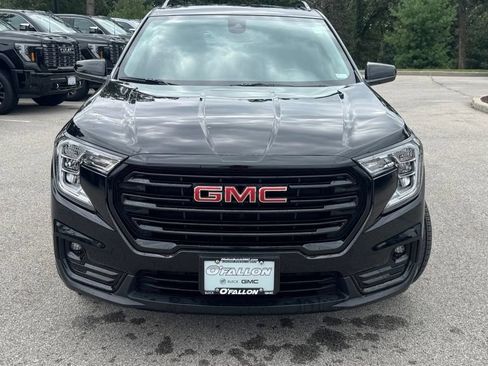 Used 2022 GMC Terrain SLT w/ Elevation Edition FWD image 7
