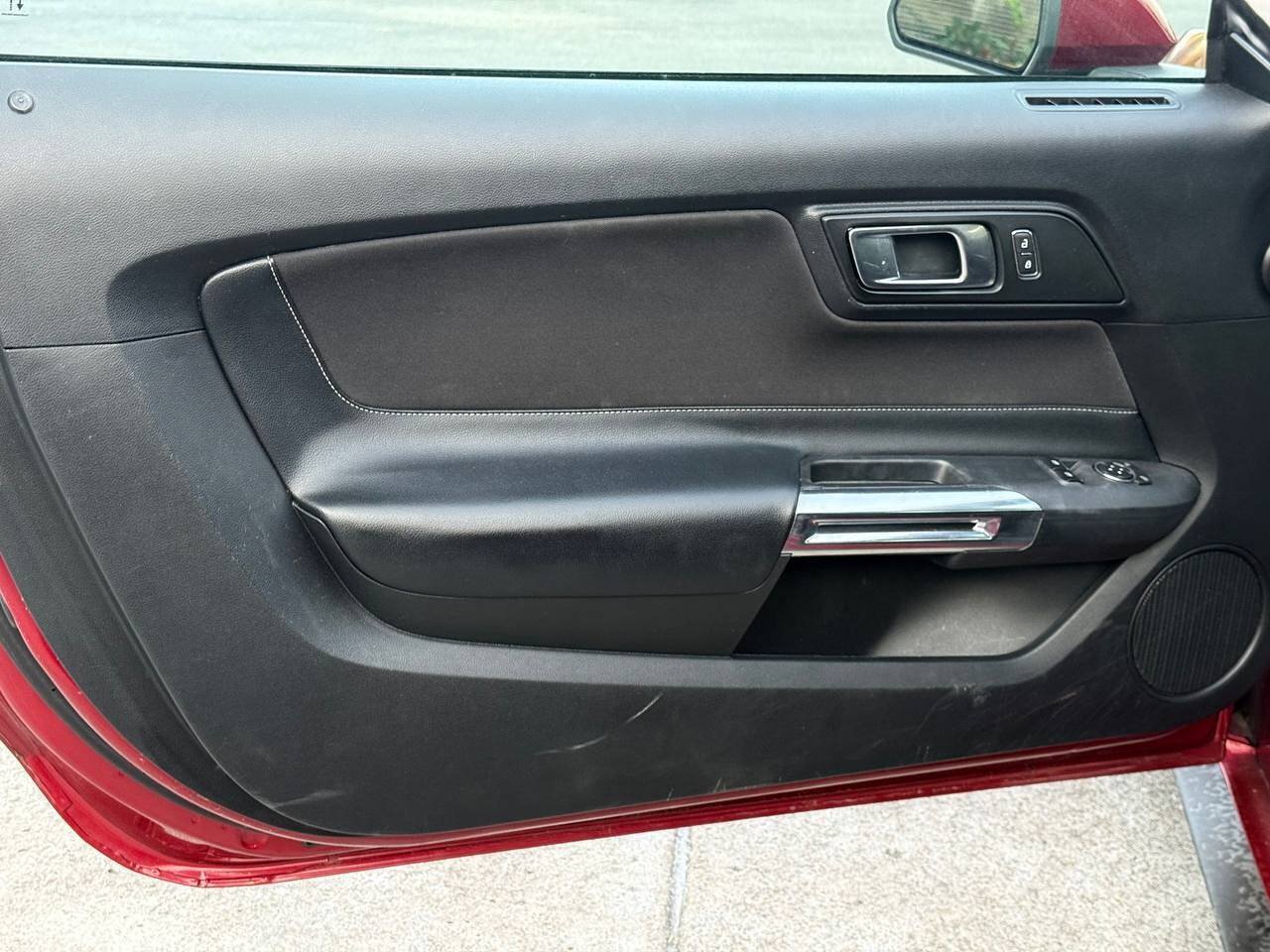 Used 2020 Ford Mustang Coupe RWD image 14