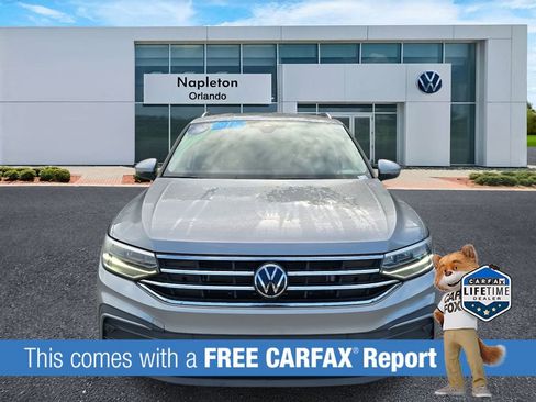 Certified 2022 Volkswagen Tiguan SE image 2