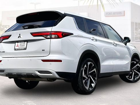Used 2024 Mitsubishi Outlander SE FWD image 33