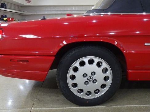 Used 1991 Alfa Romeo Spider Veloce RWD image 31
