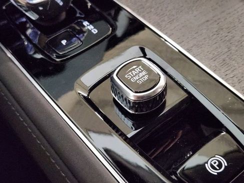 New 2026 Volvo XC90 B6 Ultra w/ Protection Package Premier image 21