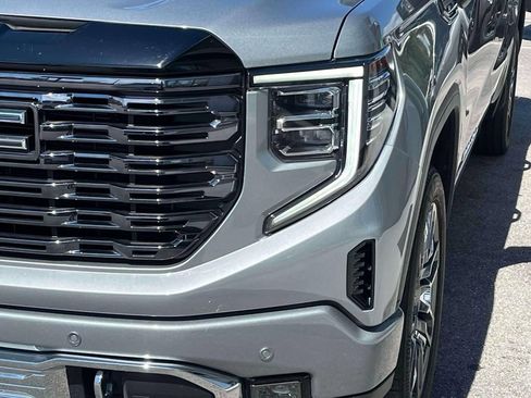 Used 2025 GMC Sierra 1500 Denali Ultimate AWD/4WD image 9