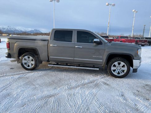 Used 2017 GMC Sierra 1500 SLT image 3