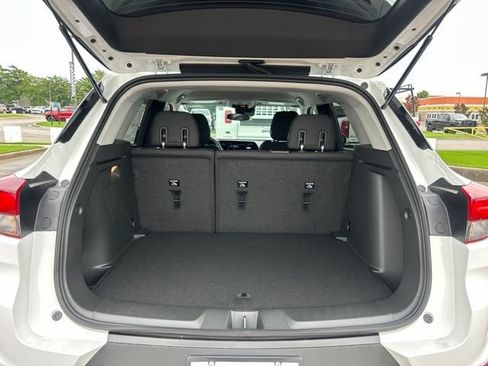 New 2026 Chevrolet TrailBlazer LT w/ Midnight Edition FWD image 27
