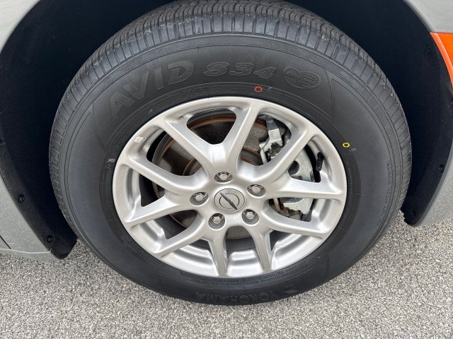 Used 2025 Chrysler Pacifica Select FWD image 9