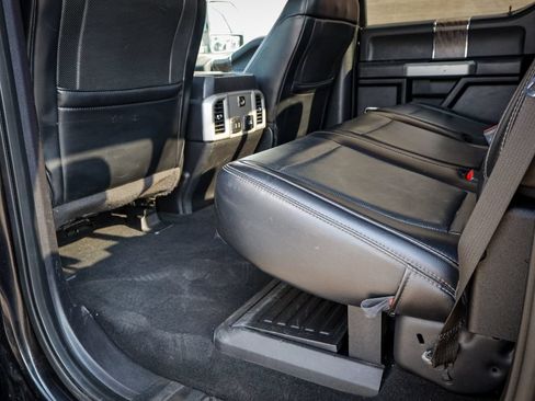 Used 2019 Ford F450 Lariat w/ Lariat Ultimate Package AWD/4WD image 32
