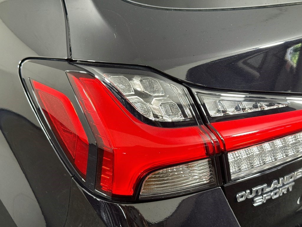 Used 2024 Mitsubishi Outlander Sport AWD image 34