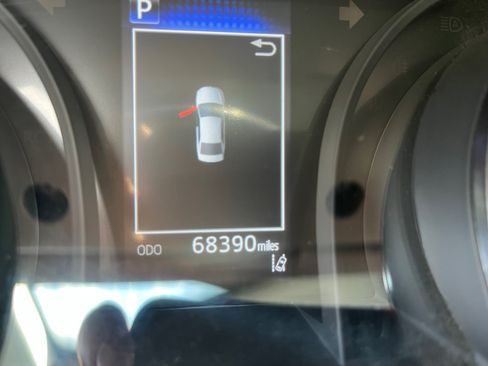 Used 2023 Toyota Camry SE FWD image 17