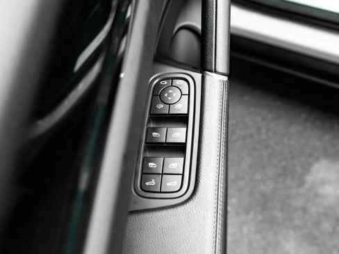 Used 2022 Porsche Cayenne Coupe AWD/4WD image 43
