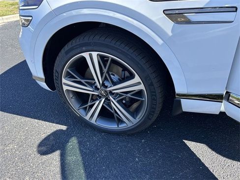 New 2026 Genesis GV80 3.5T e-SC image 32