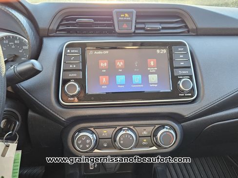 Used 2024 Nissan Versa S w/ S Plus Package image 8