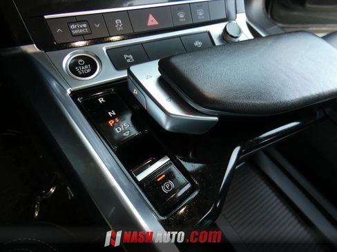 Used 2021 Audi e-tron Premium w/ Convenience Plus Package AWD/4WD image 56