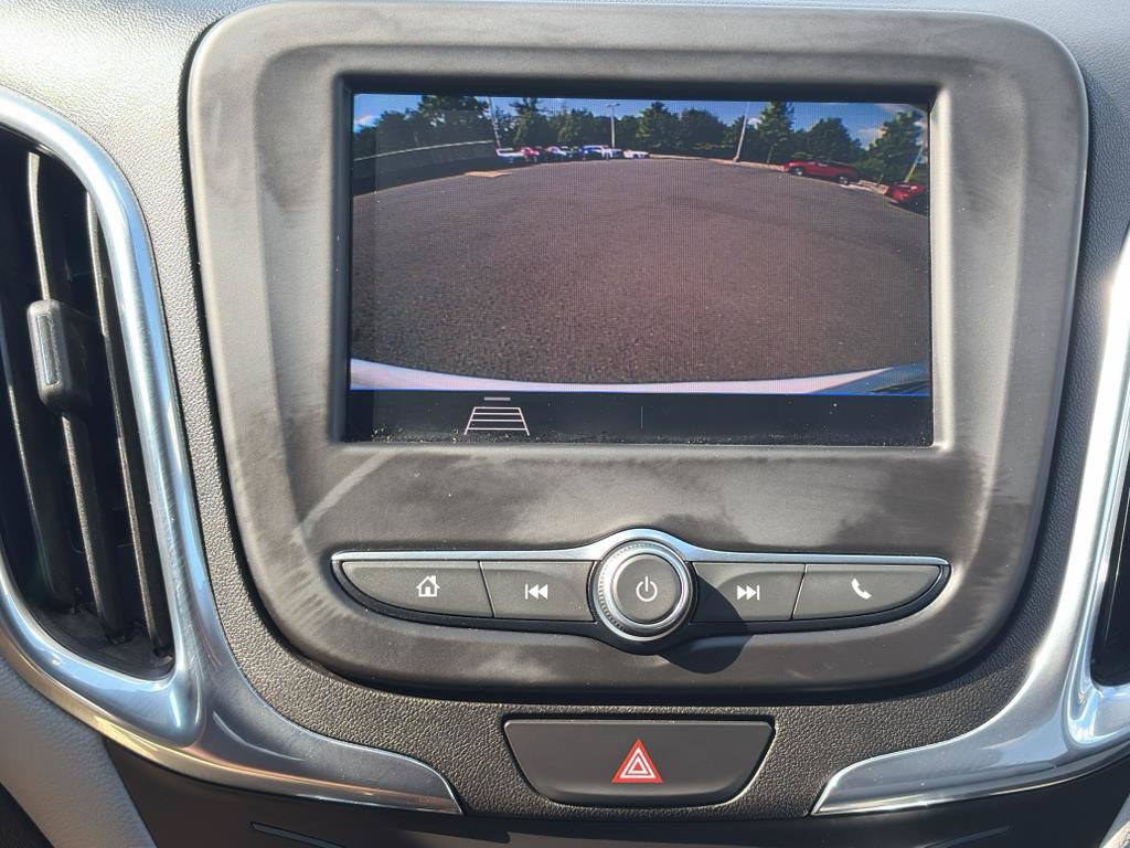 Used 2020 Chevrolet Equinox LS w/ LS Convenience Package AWD/4WD image 16