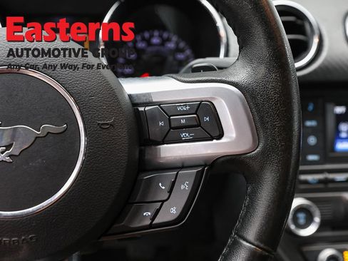 Used 2017 Ford Mustang Coupe RWD image 15