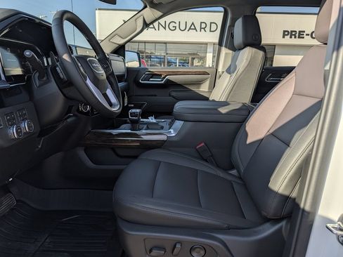 New 2026 GMC Sierra 1500 Elevation w/ Elevation Premium Package AWD/4WD image 27