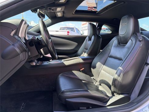 Used 2010 Chevrolet Camaro SS w/ RS Package RWD image 9